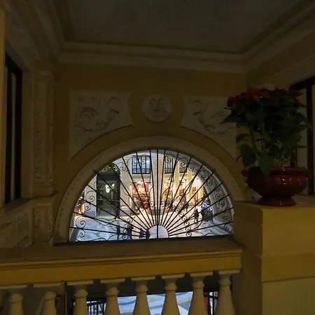 게스트하우스 Domus Sibyllina, Galleria Umberto I